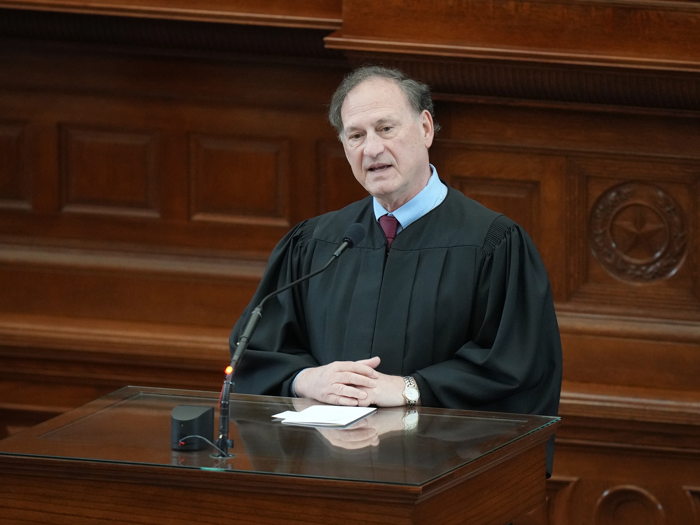 Alito Reverses Course, Announces Recusal From Major Corporate Fossil Fuels Case