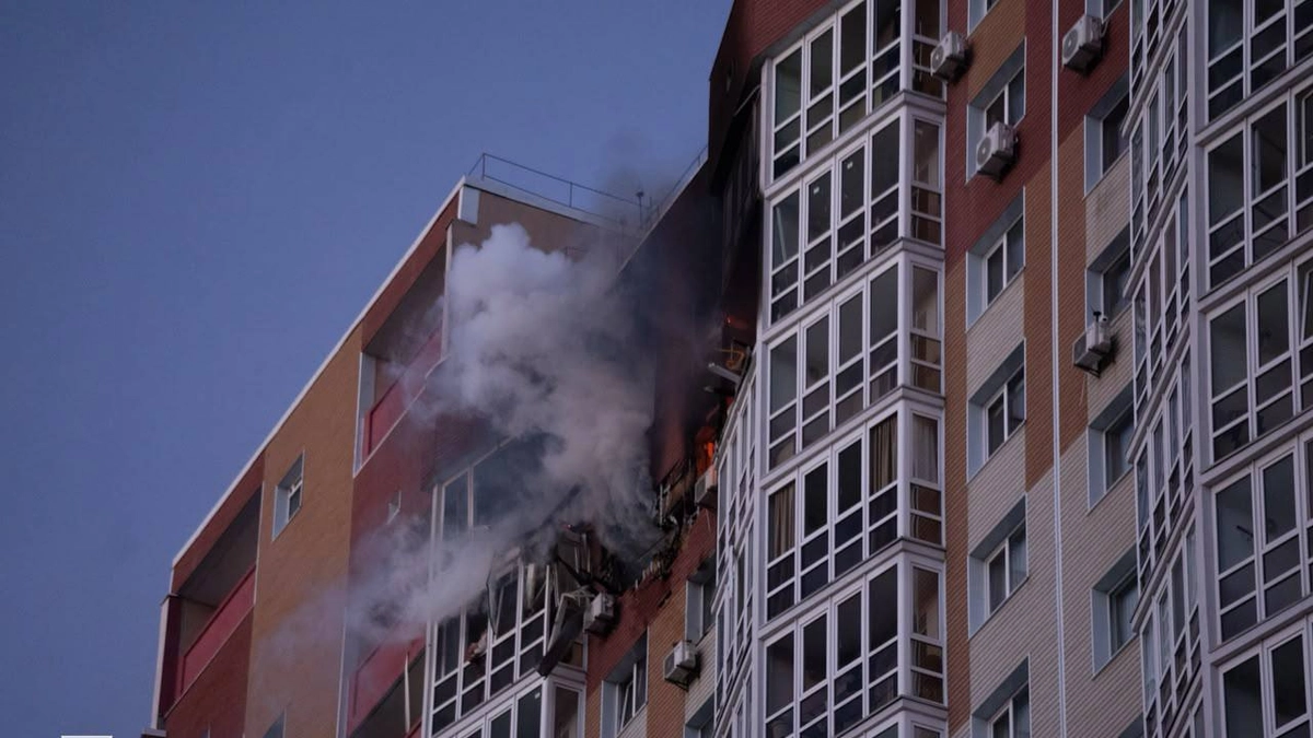 One killed and two injured in Russian strike on Kyiv's Darnytskyi district – photos
