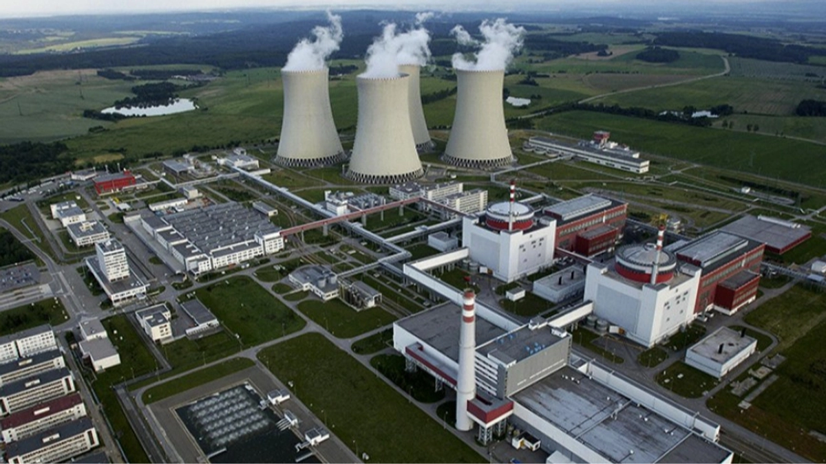Russia plans to cut Ukrainian nuclear power plants off from grid and destroy water supply system – NYT