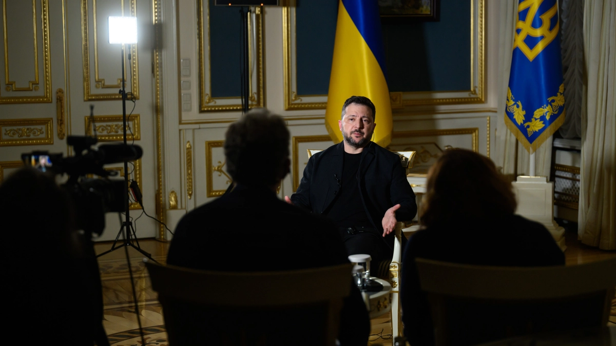 Zelenskyy: US must not forget it is a hundred times stronger than Russia in negotiations