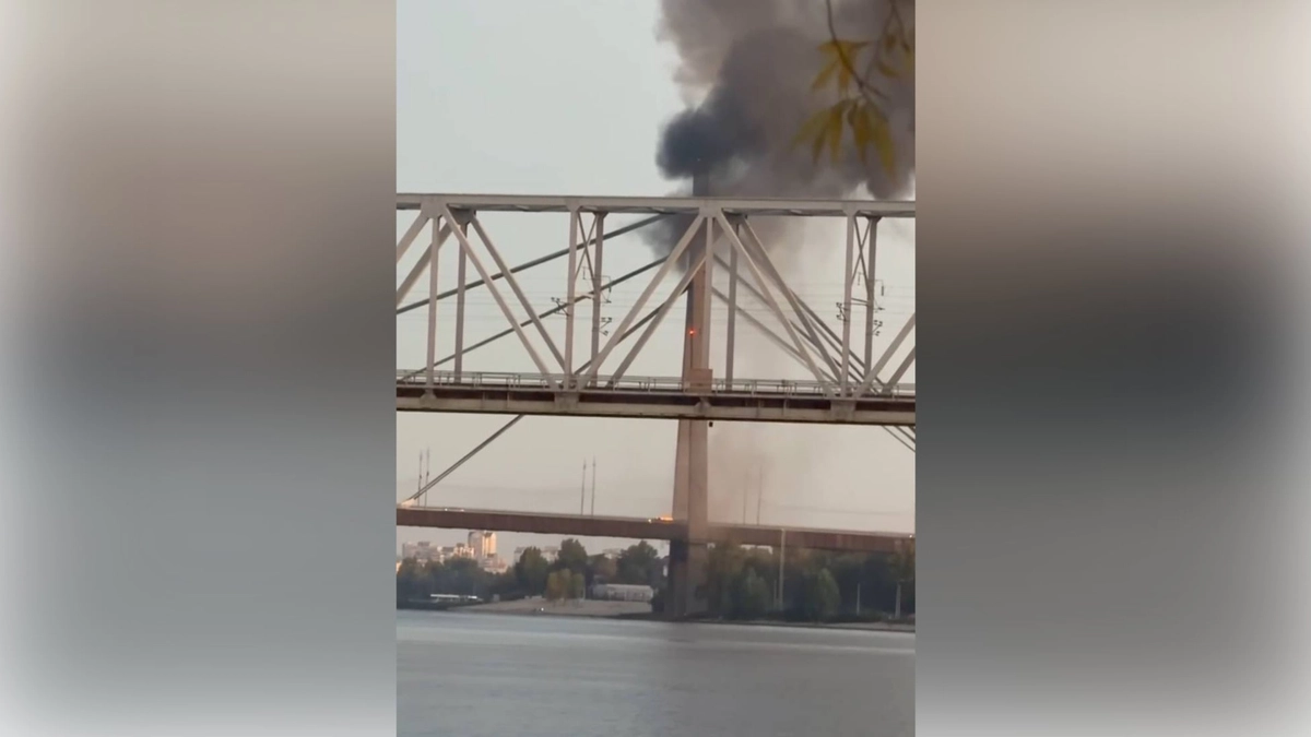 Russian jet-powered drone strikes Pivnichnyi Bridge in Kyiv